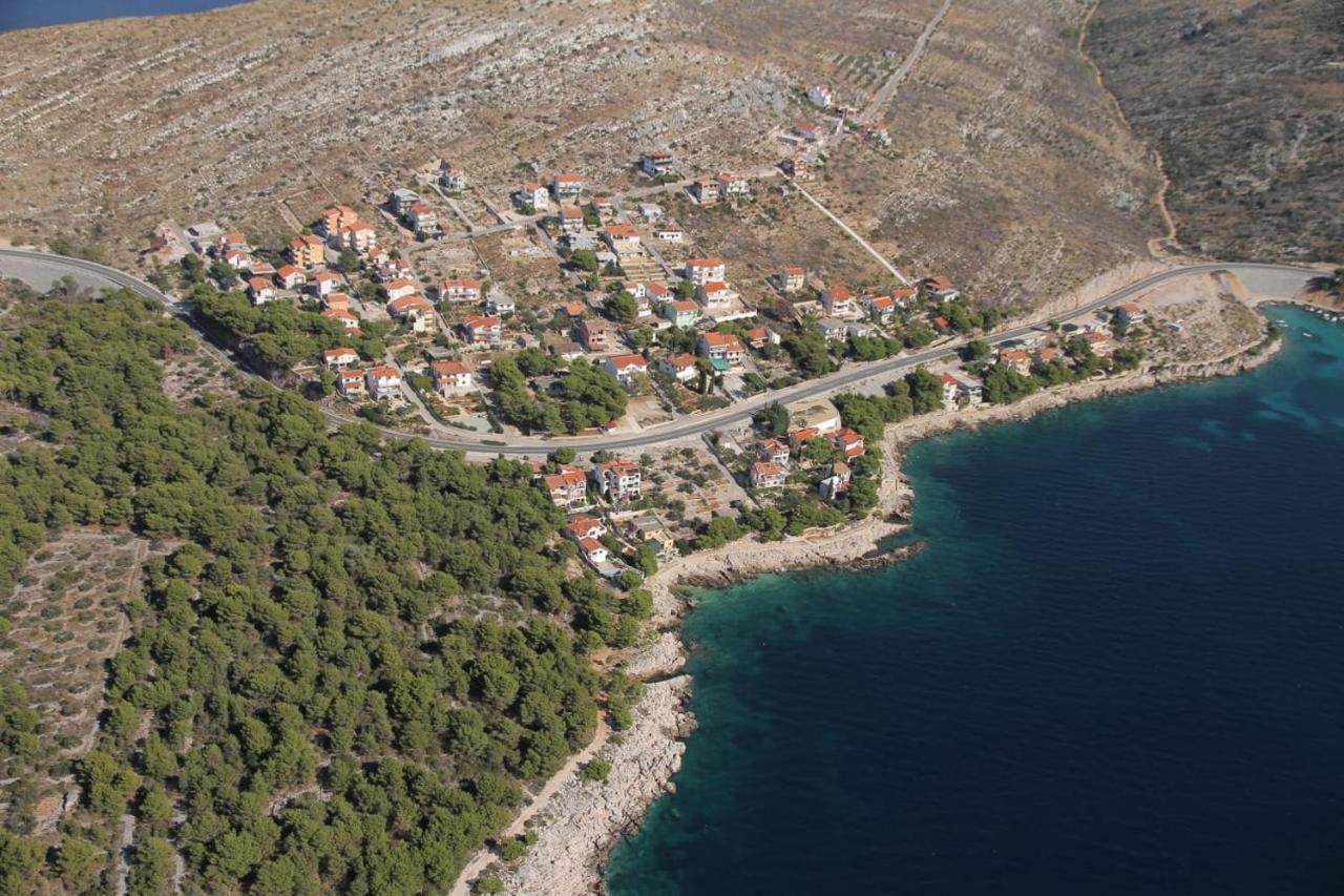 Apartments Bilo Near Primošten Екстериор снимка