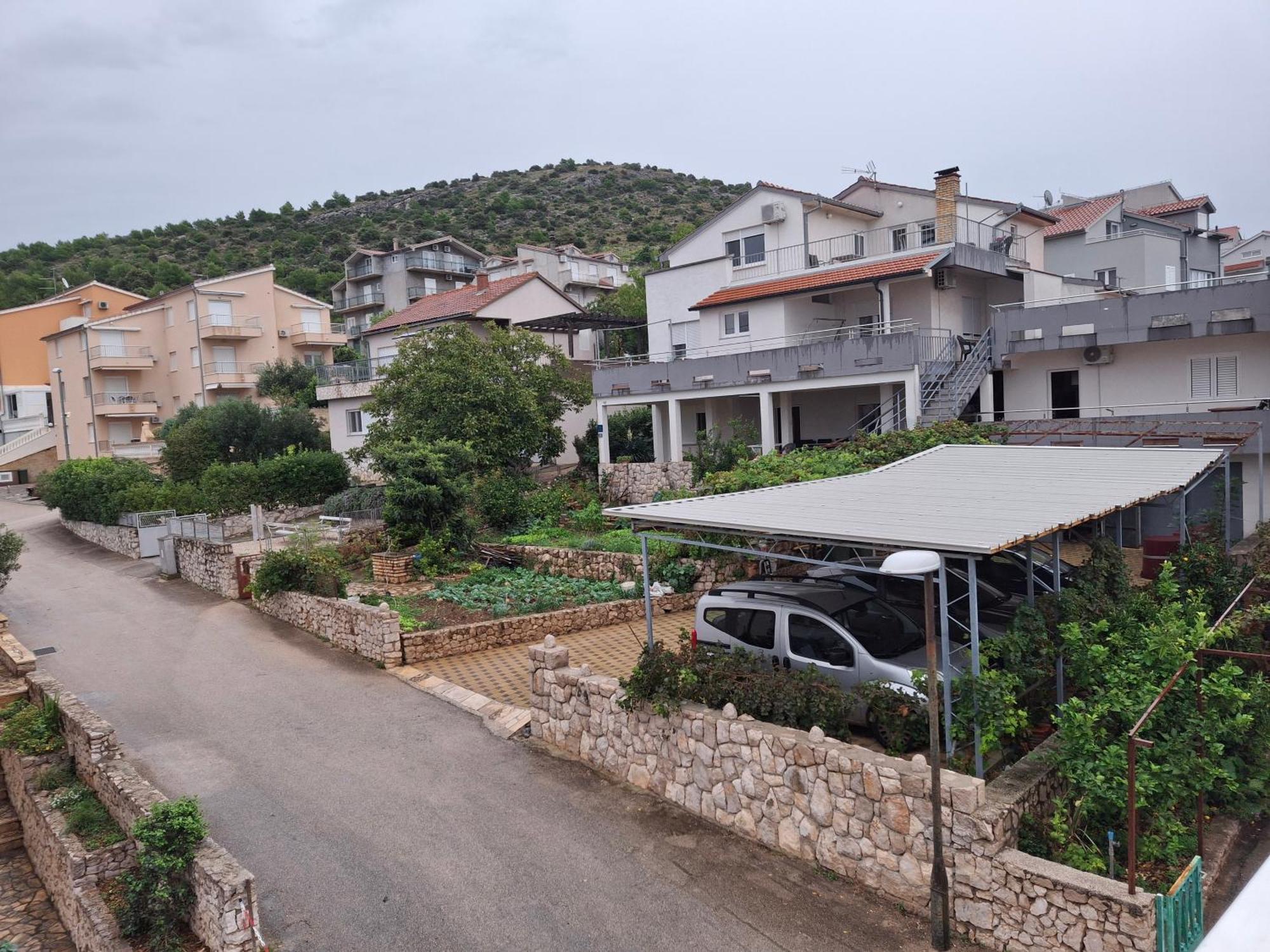 Apartments Bilo Near Primošten Екстериор снимка