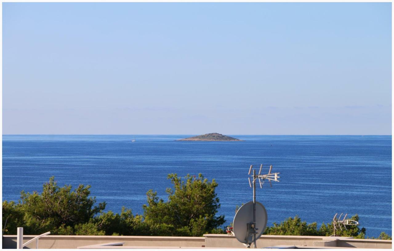 Apartments Bilo Near Primošten Екстериор снимка