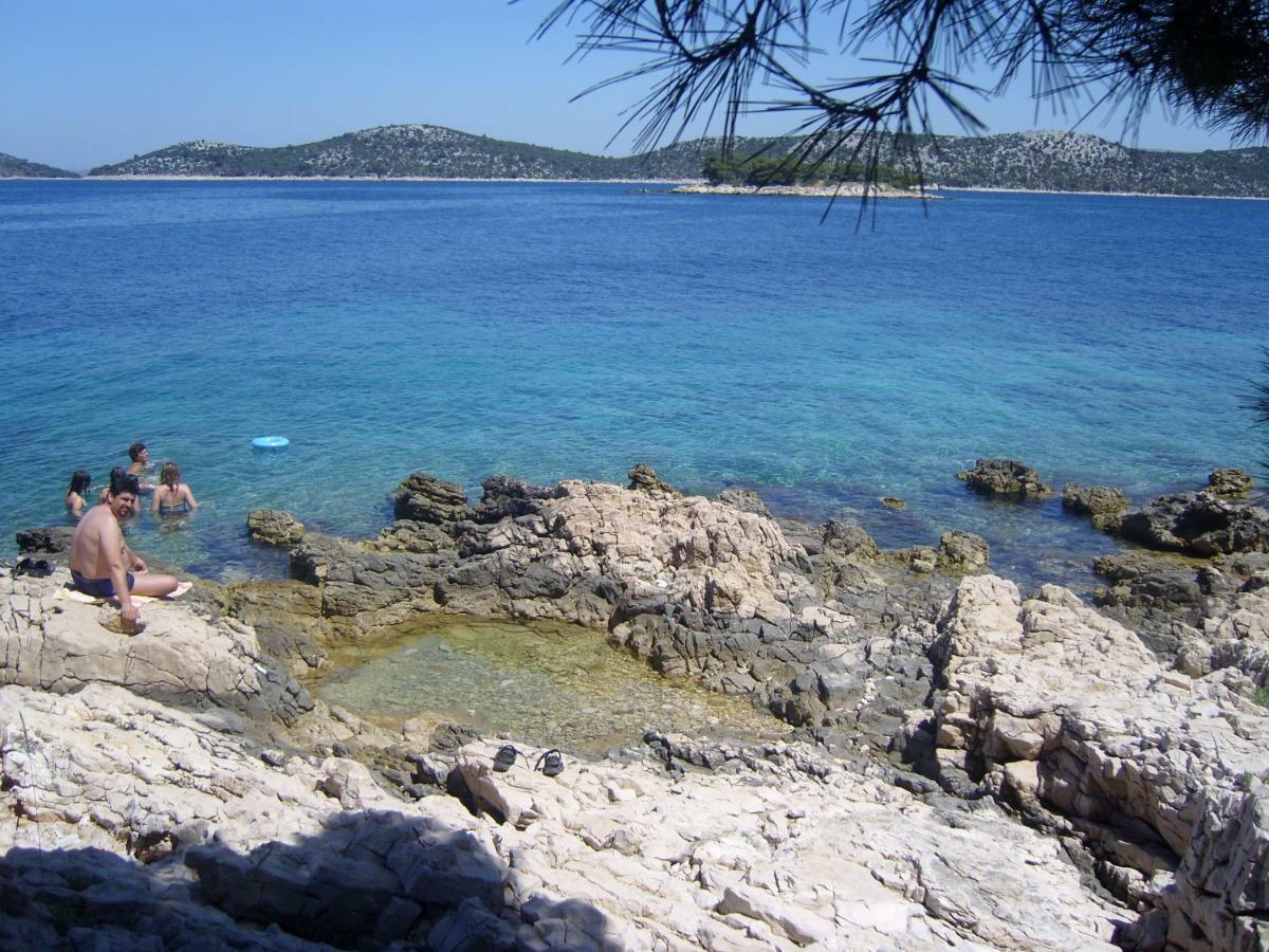 Apartments Bilo Near Primošten Екстериор снимка