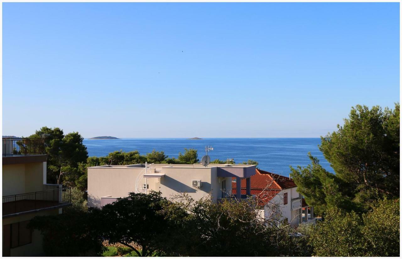 Apartments Bilo Near Primošten Екстериор снимка